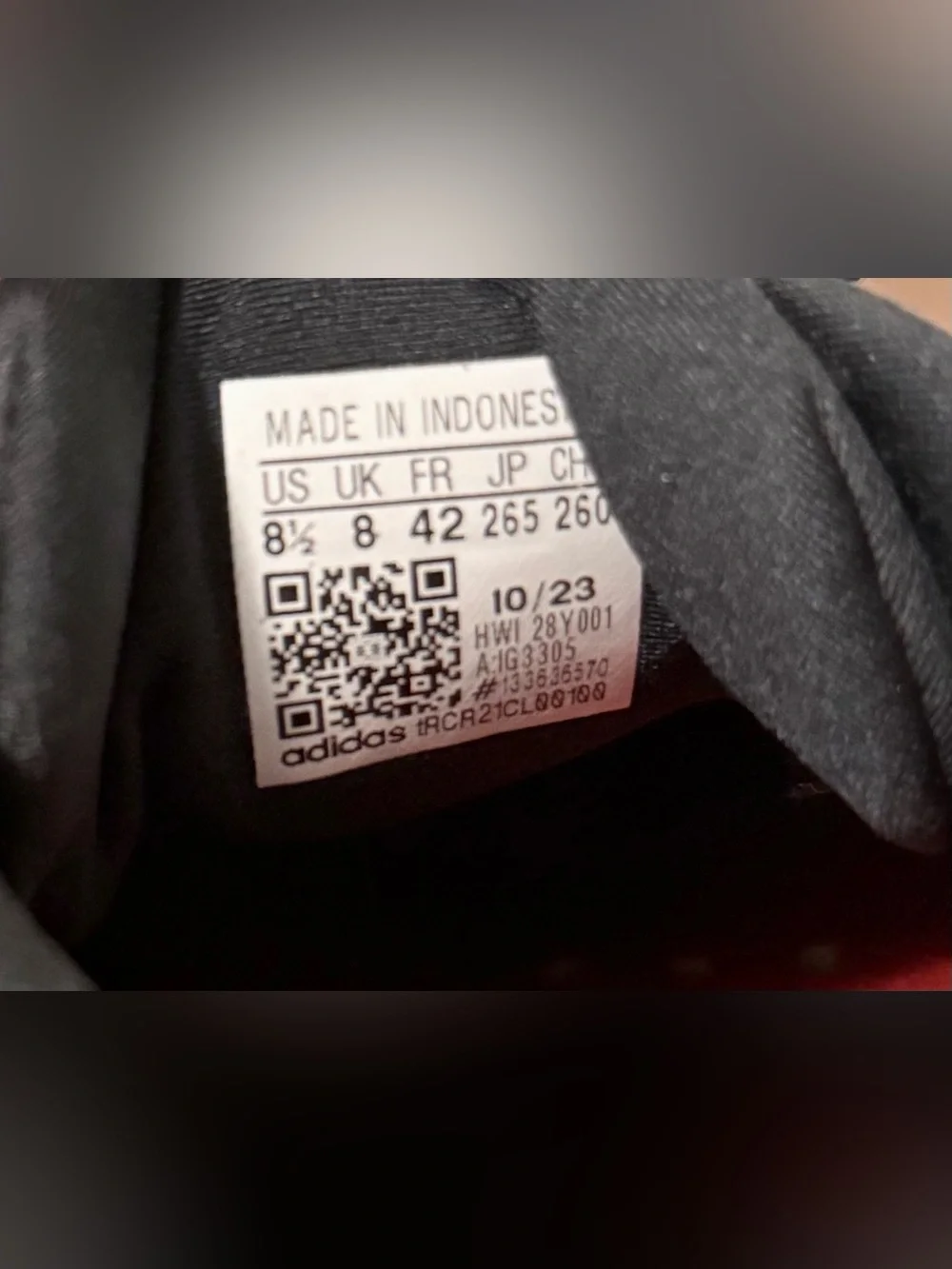 adidas details wide